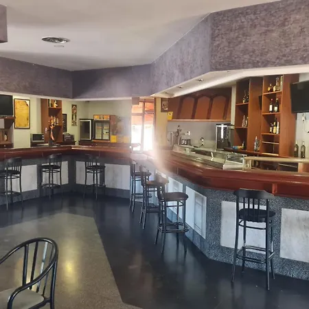 - Restaurante Arcos * Ataquines