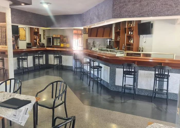 - Restaurante Arcos Ataquines